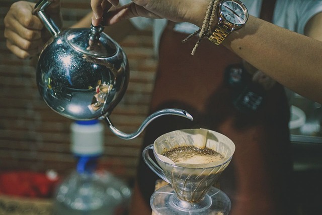 coffee, brew, feminism, caffeine, drink, beverage, aroma, morning, espresso, restaurant, fresh, cup, brown, coffee cup, cafe, hot, breakfast, barista, brewed, brewing